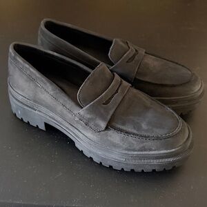 Platform Penny Loafers in Black women’s size 8 1/2